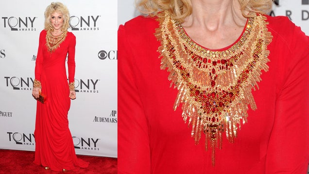 Tonys Fashion Is Appropriately Dramatic