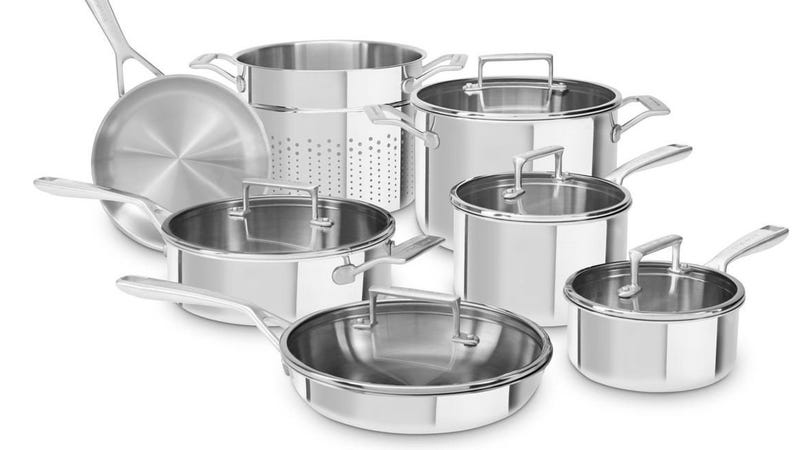 Today's Best Deals: 75% off Any Movie Rental, Raspberry Pi, Pyrex Dishes