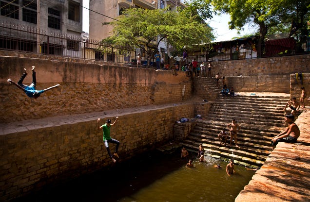 La brutal ola de calor que azota a la India, en fotos