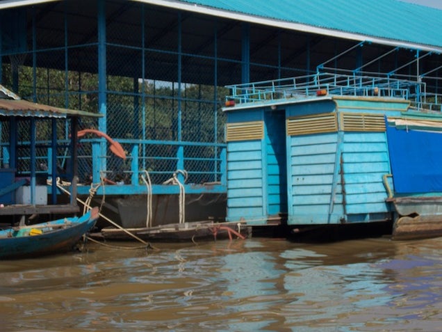 Cambodia's floating village migrates with the seasons