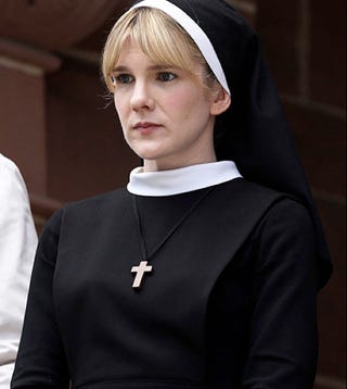 First Glimpse of Jessica Lange as a Nun in the Second Season of American Horror Story