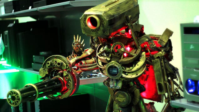 This Giant Robot Sculpture? It's a Gaming PC.