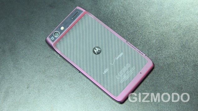 Motorola Droid 4 and RAZR MAXX Hands On: Two Giant Leaps for Droidkind