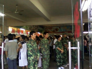 Students Quarantined in University As Epidemic Unfolds