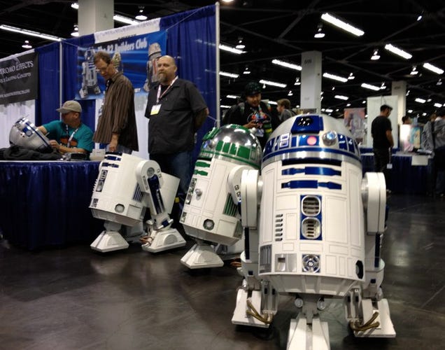 Best Of The WonderCon Floor: Superhero Undies, Evel Knievel Fett and More!
