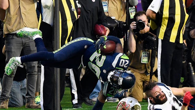 Jeremy Lane's INT Came At A Cost: This Very Gross Injury