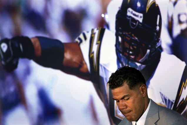 Junior Seau's Family Rejects Concussion Settlement With NFL