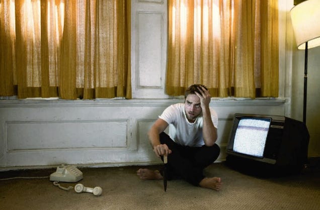 Robert Pattinson recreates Cronenberg's Videodrome and Scanners