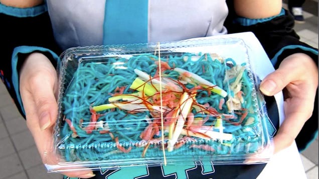Cosplaying Lady or Not, Blue Noodles Look Disgusting