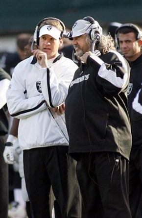 Raiders' D-Coordinator Lashes Out; Let's Watch The Fun