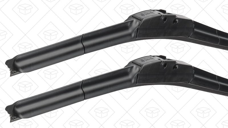 Saturday's Best Deals: Biscuits, DJI Phantom Bundle, Charging Cables, Knives