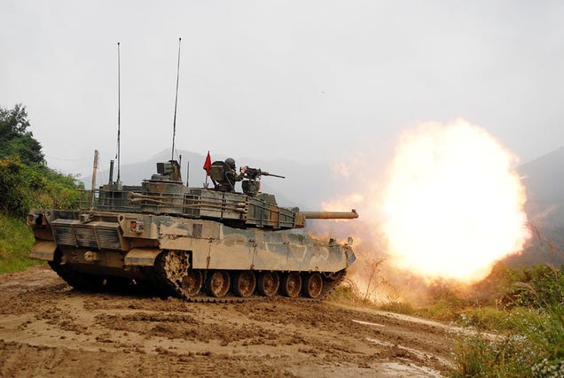 Korea's Black Panther Battle Tank Shoots Parachute Bombs