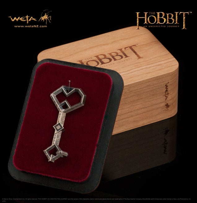 Check Out All These Sweet Hobbit Statues, Toys & Props