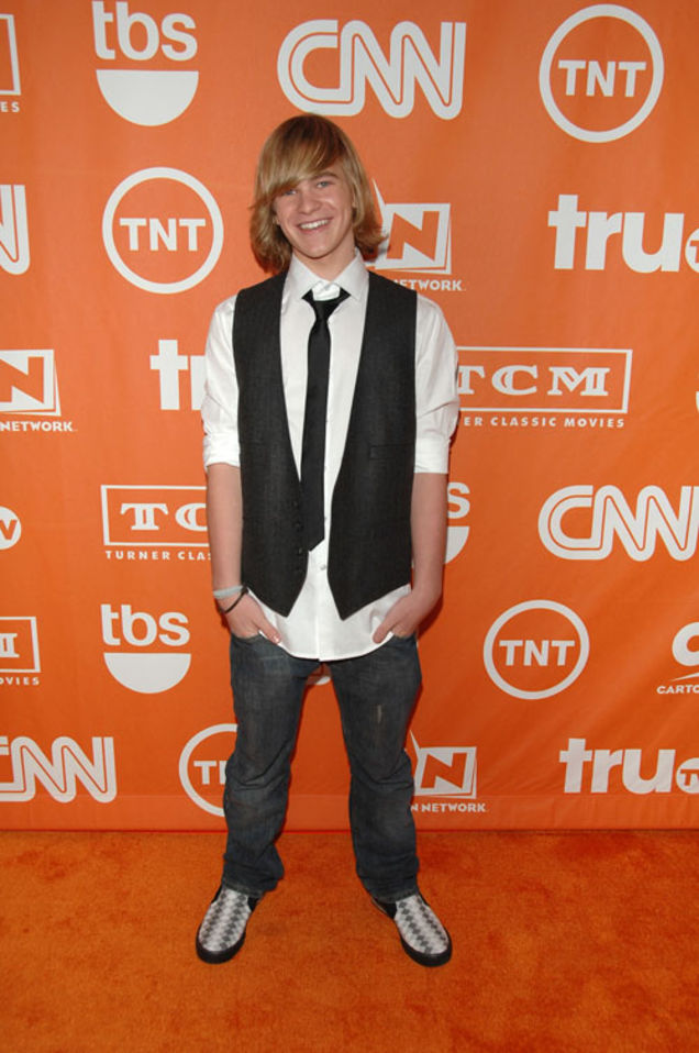 TCA Tour Party Is A Whole Mess Of Meh