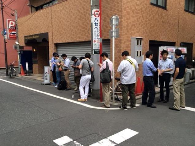 Japan's Xbox One Launch Looks Sad As You'd Expect