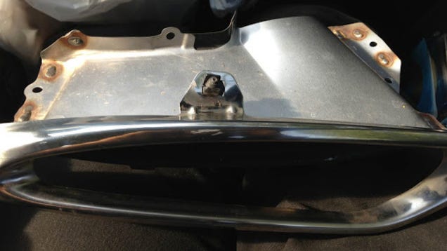 Help Track Down A Hit-And-Run Driver From One Single, Solitary Piece