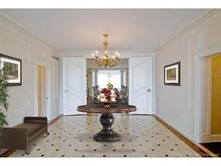 Now You Can Rent Oprah's Luxurious Chicago Apartment