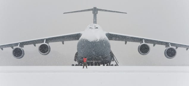 Imagine Your Airplane Getting Buried Under Snow