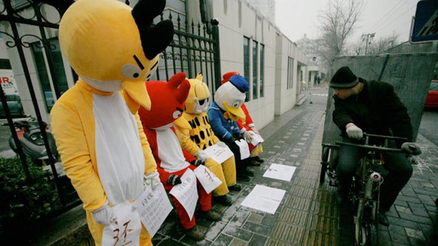 Wearing Cosplay Outfits Is the Best Way To Protest