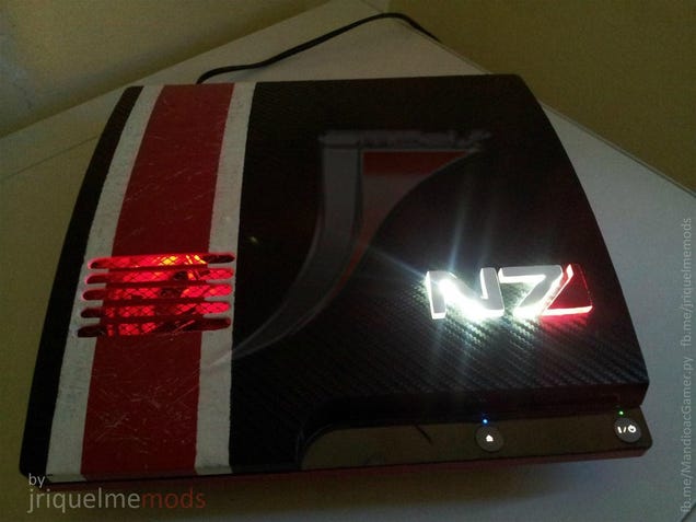 If I Ever Play Mass Effect On PS3, It Will Have To Be On This Gorgeous Custom Mod