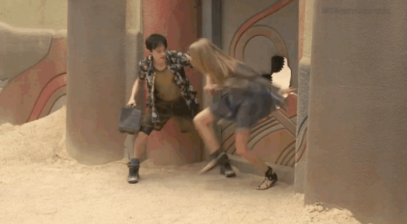 Behind-the-Scenes Video Gives Us Our First Glimpse of Valerian in Action