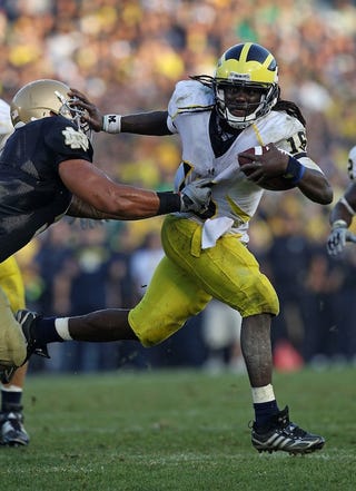 Manti Te'o's Father Wants You To Unsubscribe From The Honolulu Star-Advertiser Because It Printed A Picture Of His Son Missing A Tackle