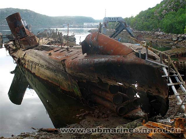 There's nothing sadder than the wreck of a once-great submarine
