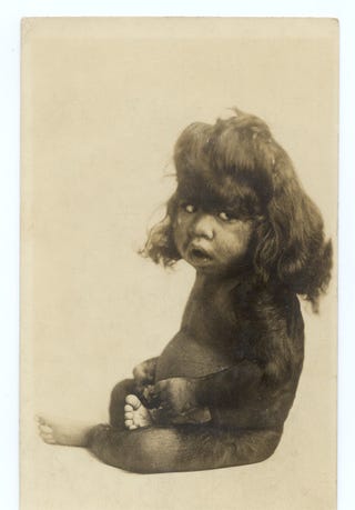 Glamour shots of carnival "freaks" of the 1800s were oddly touching