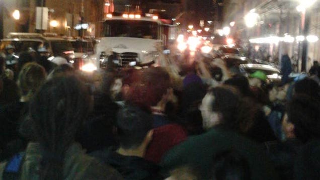 Here's What Last Night's Occupy Wall Street Raid Looked Like Through Cellphones