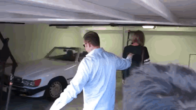 celebrity walking away from paparazzi gif celebrity walking away from paparazzi gif