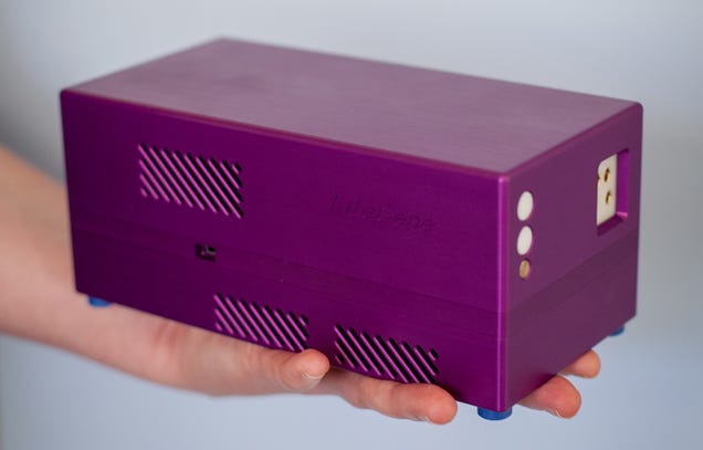 The World's First Handheld DNA Amplifier Is a Genetics Lab In a Box
