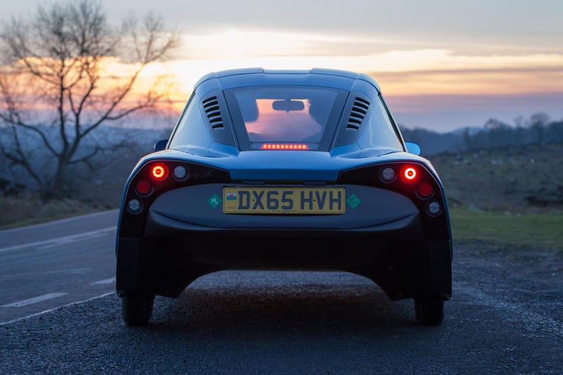 The Rasa Hydrogen Car Is A Complete Waste Of Government Money