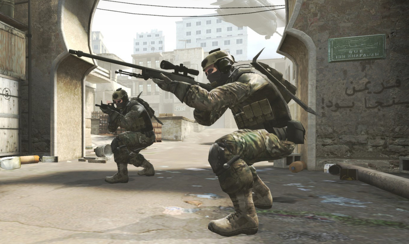 Counter-Strike Pro Obliterates Other Team Without Using Crosshair