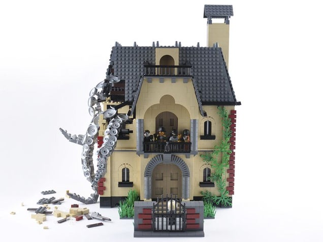 These Cthulhu LEGO sets will drive you insane with little plastic bricks