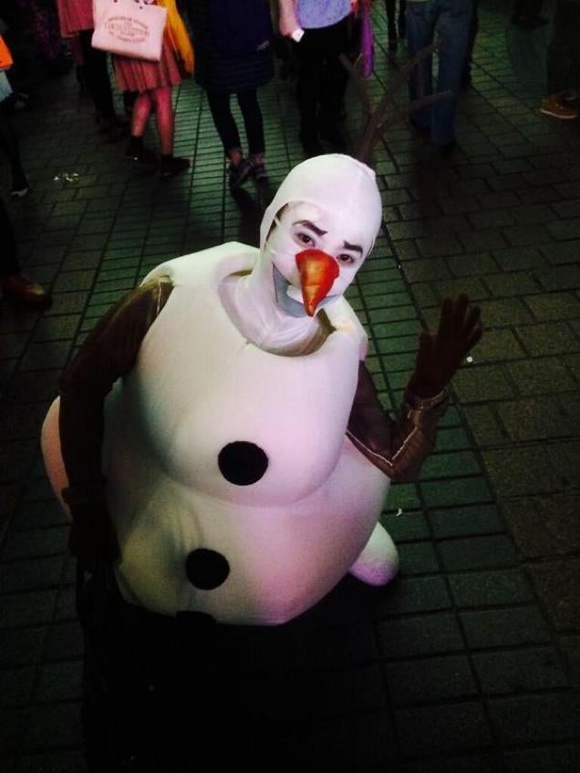 Olaf from Frozen Hanging Out in Tokyo