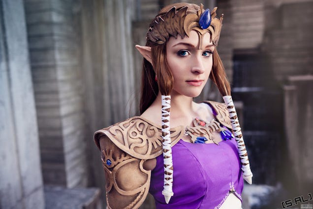 Seven Days' Worth of the World's Finest Cosplay