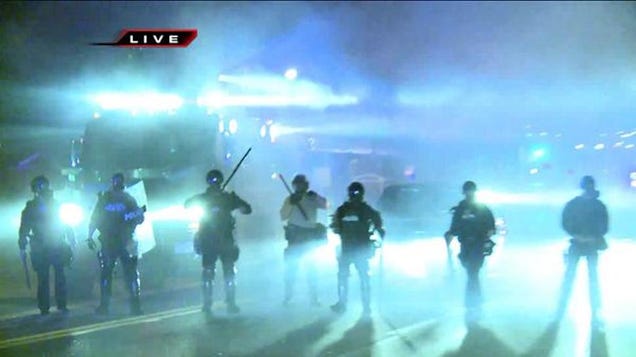 Police Fire Rubber Bullets and Tear Gas on Ferguson, Mo. Protestors