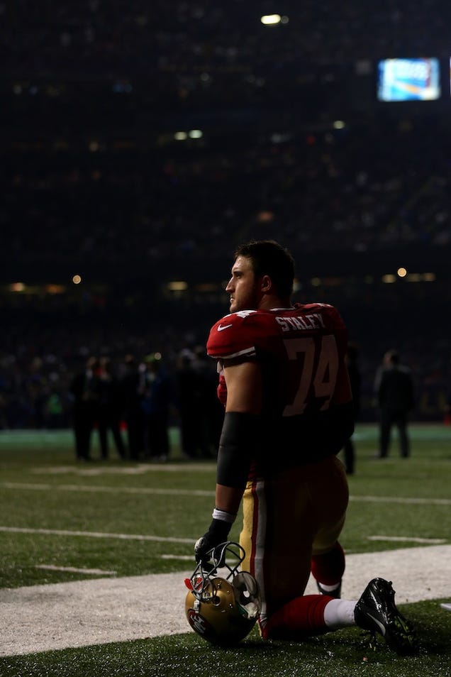 The Best And Most Surreal Photographs From The Power Outage At The Superdome
