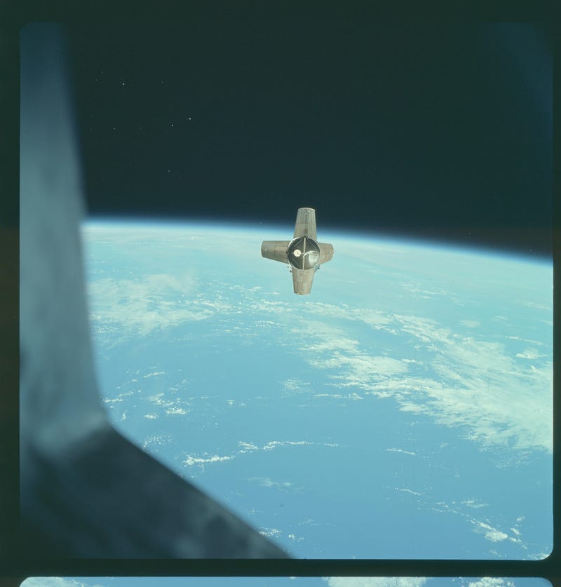 2019 year - See NASAs Incredible Photographs Of The Apollo Moon Missions 2019 year