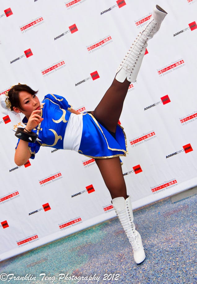 Cosplaying Korra Almost Looks Impressed by Heavenly Sword, Skyrim & Final Fantasy Outfits