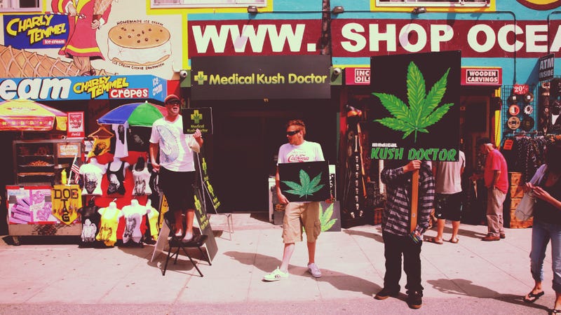 How Medical Marijuana Works, and Its Complicated Legal Status