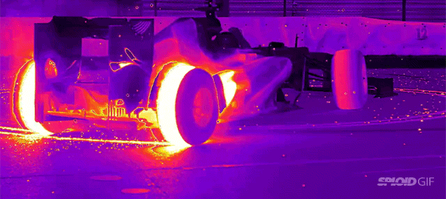Seeing F1 cars race in thermal vision is so freaking cool