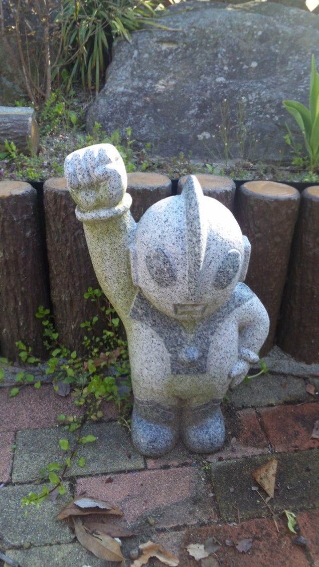 Japan's Cute and Nerdy Stone Statues Will Delight You