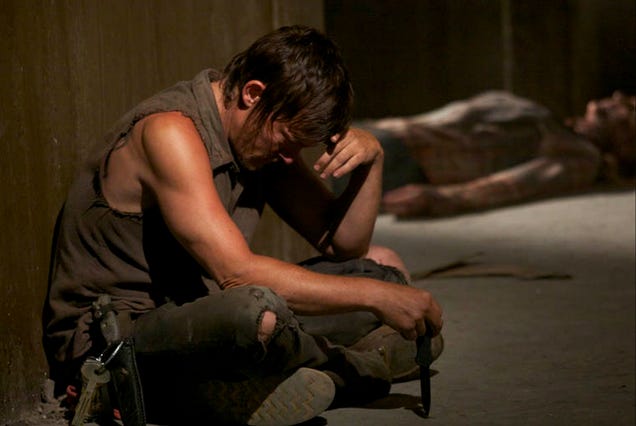 The Walking Dead Midseason Finale Made Daryl Cry For An Hour. AN HOUR.