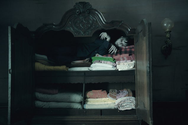 28 stills from Dark Shadows prove Tim Burton has not yet tired of pancake makeup