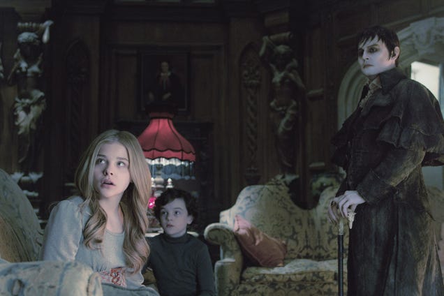 28 stills from Dark Shadows prove Tim Burton has not yet tired of pancake makeup