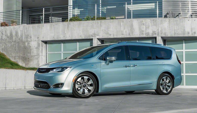 2017 Chrysler Pacifica And Pacifica Hybrid: This Is It