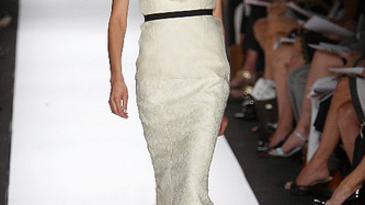 Michelle Obama In Vogue: What Should She Wear?