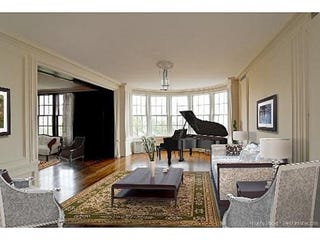 Now You Can Rent Oprah's Luxurious Chicago Apartment