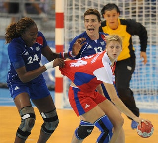 Golden Girls: Mariama Signate, Irina Bliznova